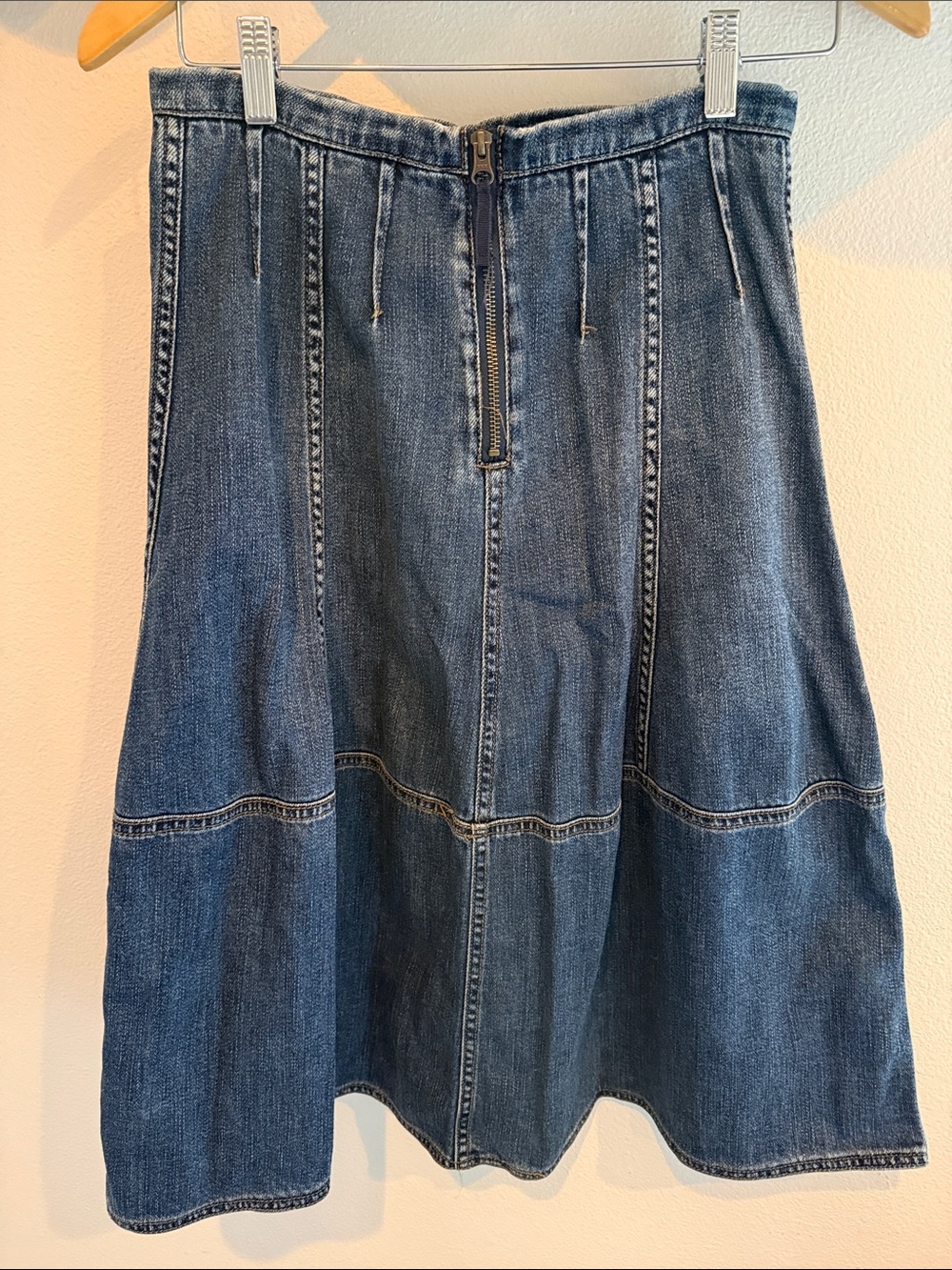 Denim Seamed, Fitted, Balloon Skirt Sz 4 - Picture 2 of 7